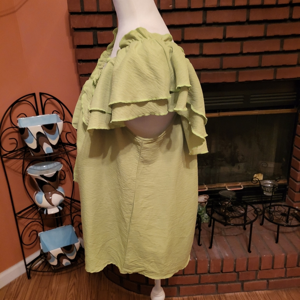 Green Ruffled Off-Shoulder Top - Picture 4 of 4